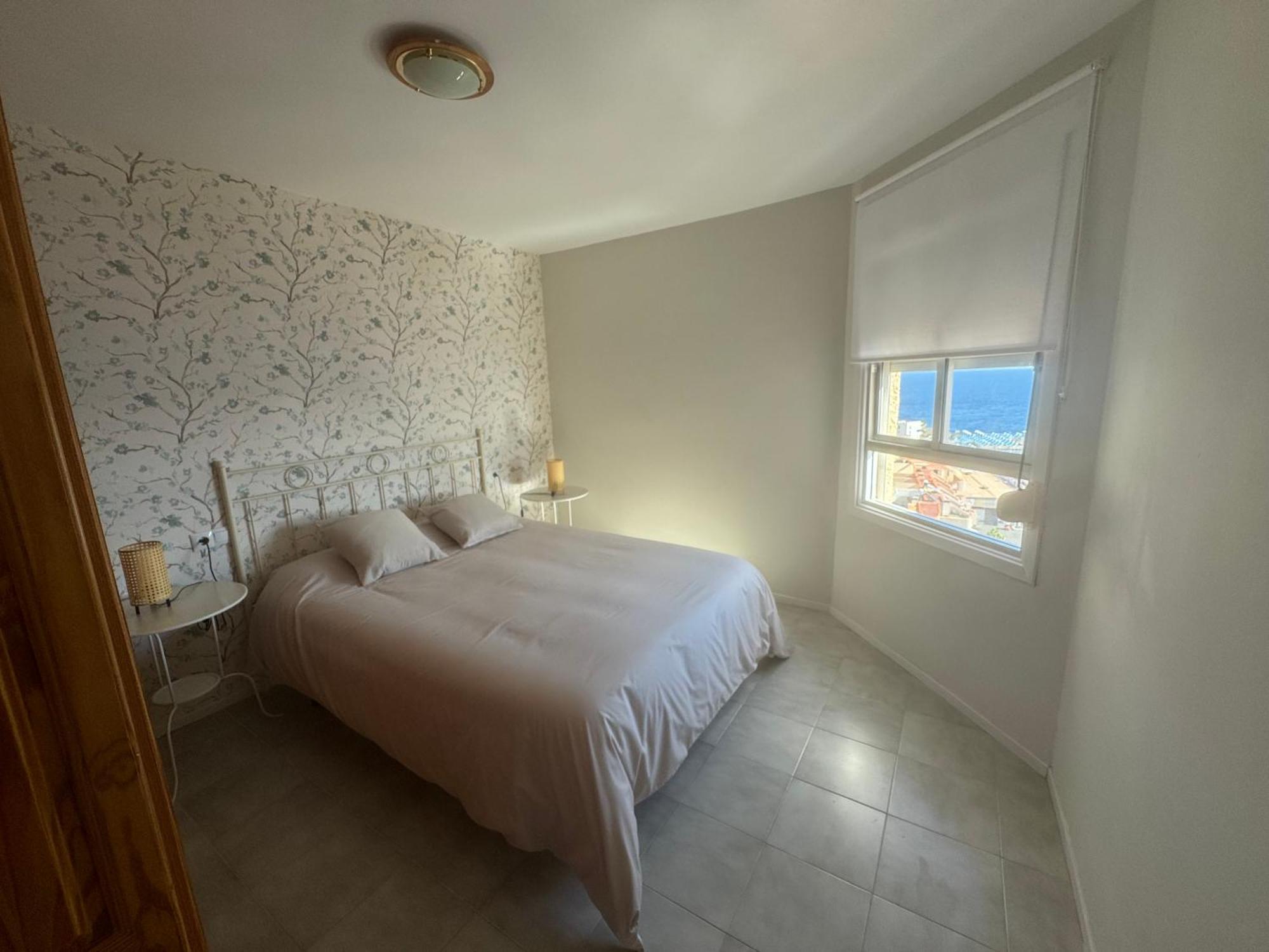 Un Lujoso Duplex En En Primera Linea De Playa Y Con Parking Propio