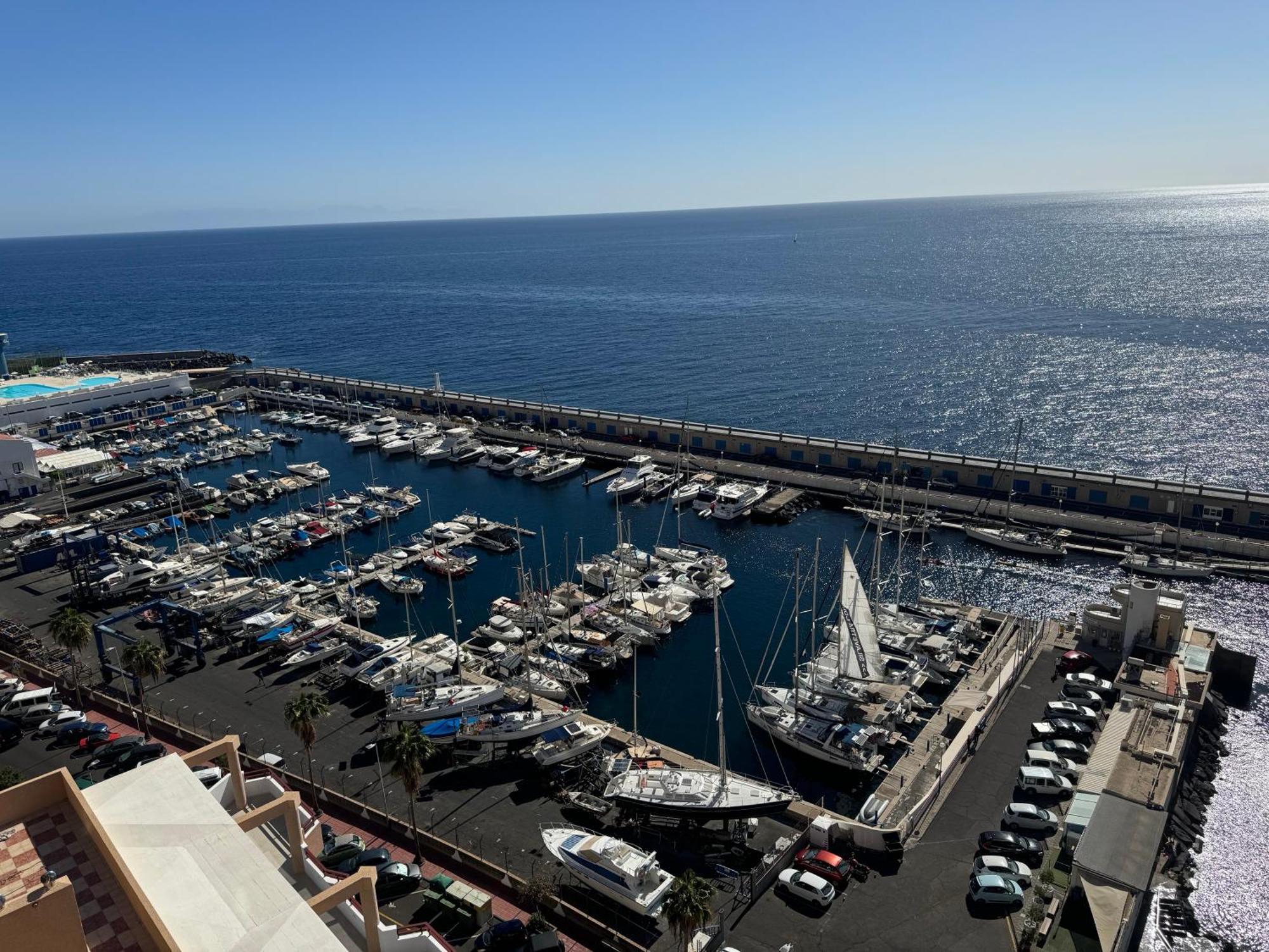 Un Lujoso Duplex En En Primera Linea De Playa Y Con Parking Propio Apartment