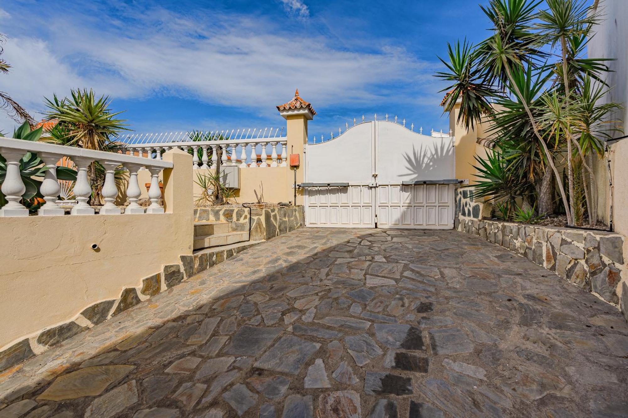 Villa El Yuka , Heated Pool *
