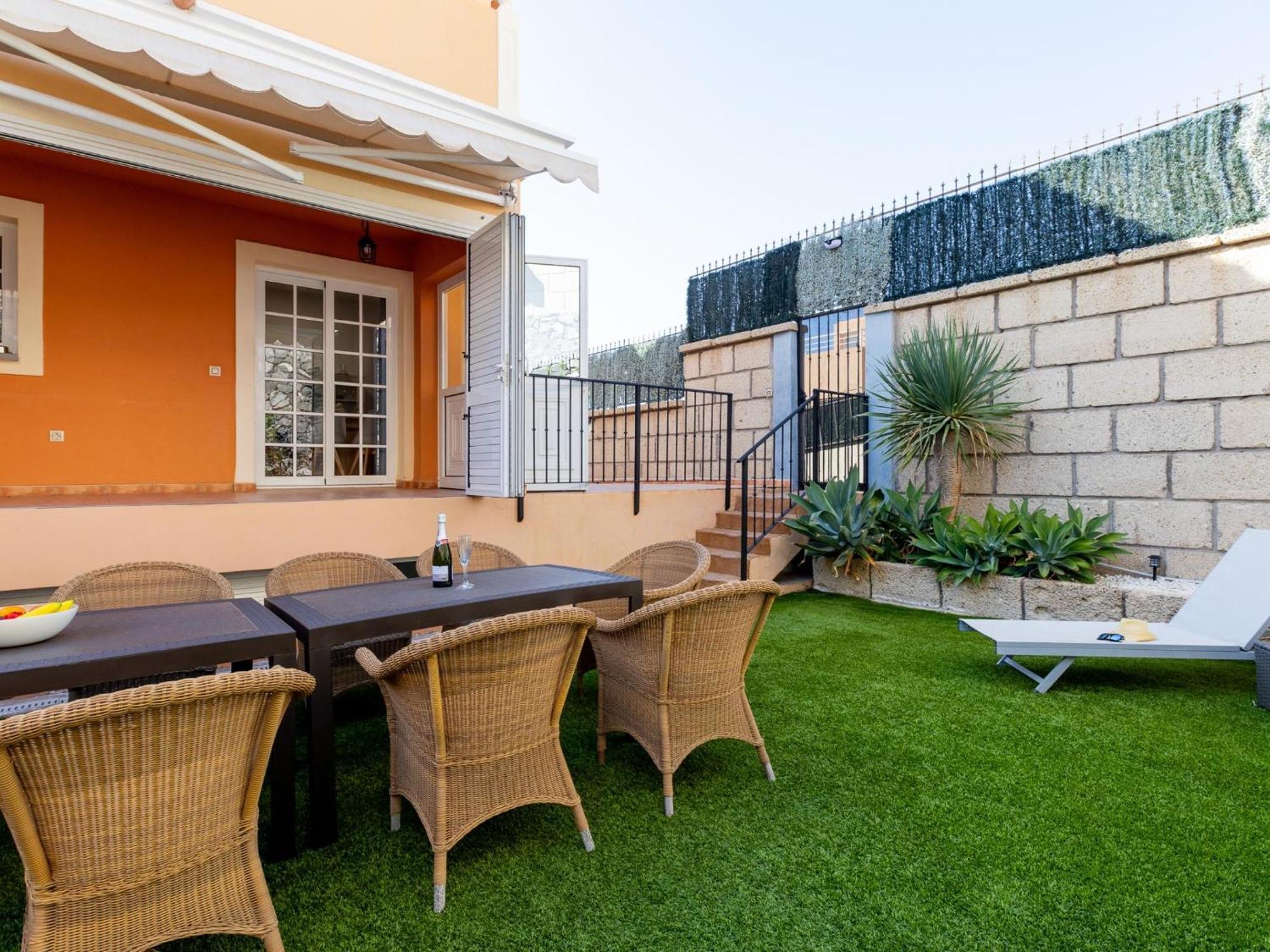 Incredible Fuente, Ocean View, Heated Pool! Holiday home *