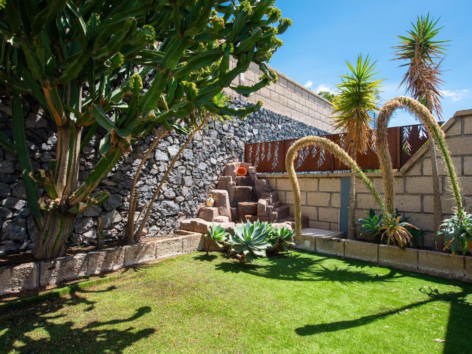 Incredible Fuente, Ocean View, Heated Pool! Holiday home *