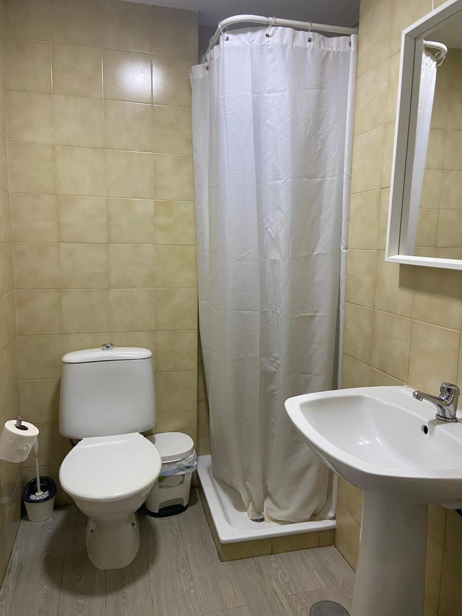 Apartamento Piso Familiar De 3hab Con Piscina En