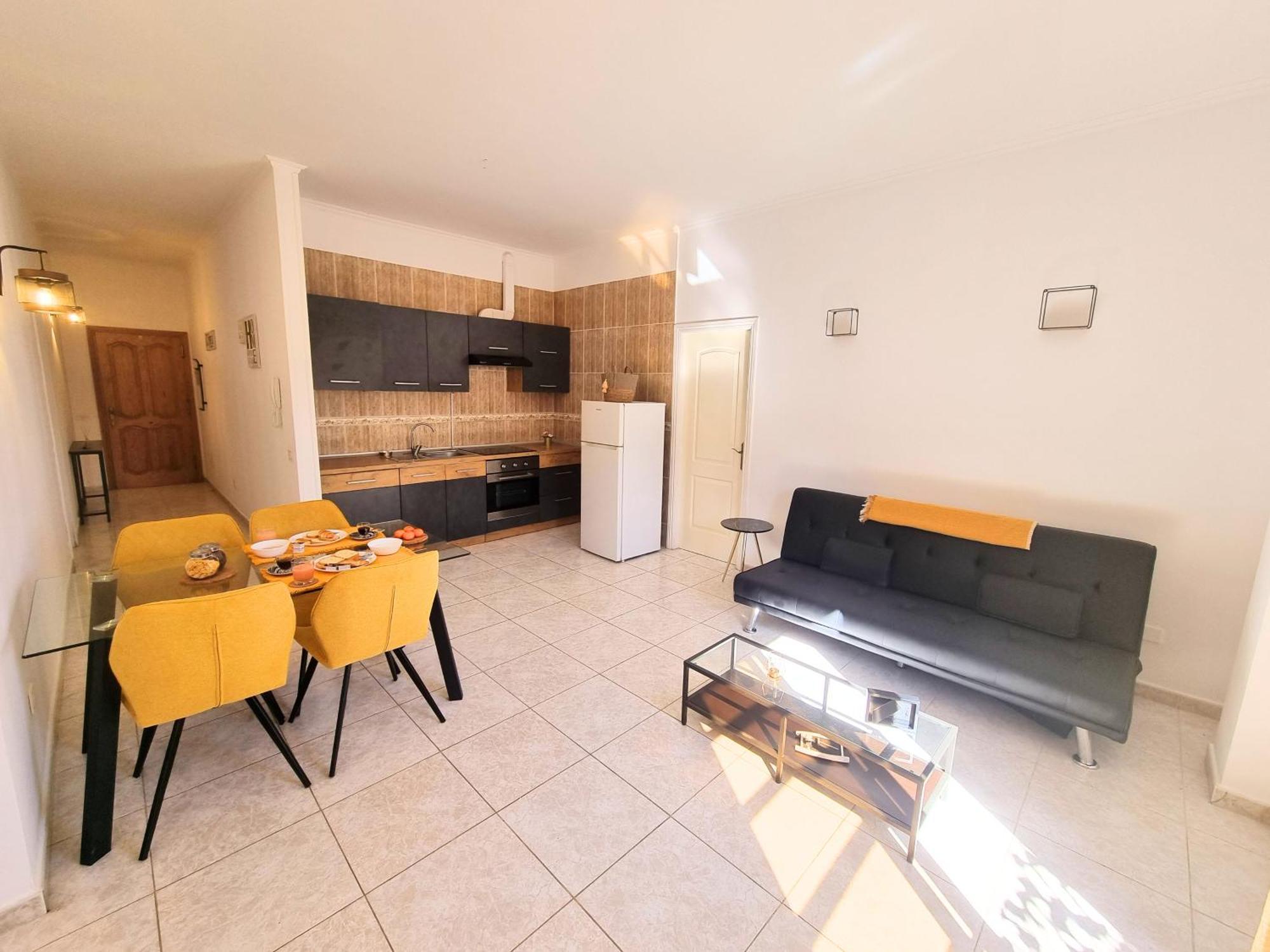 Diadas Apartment