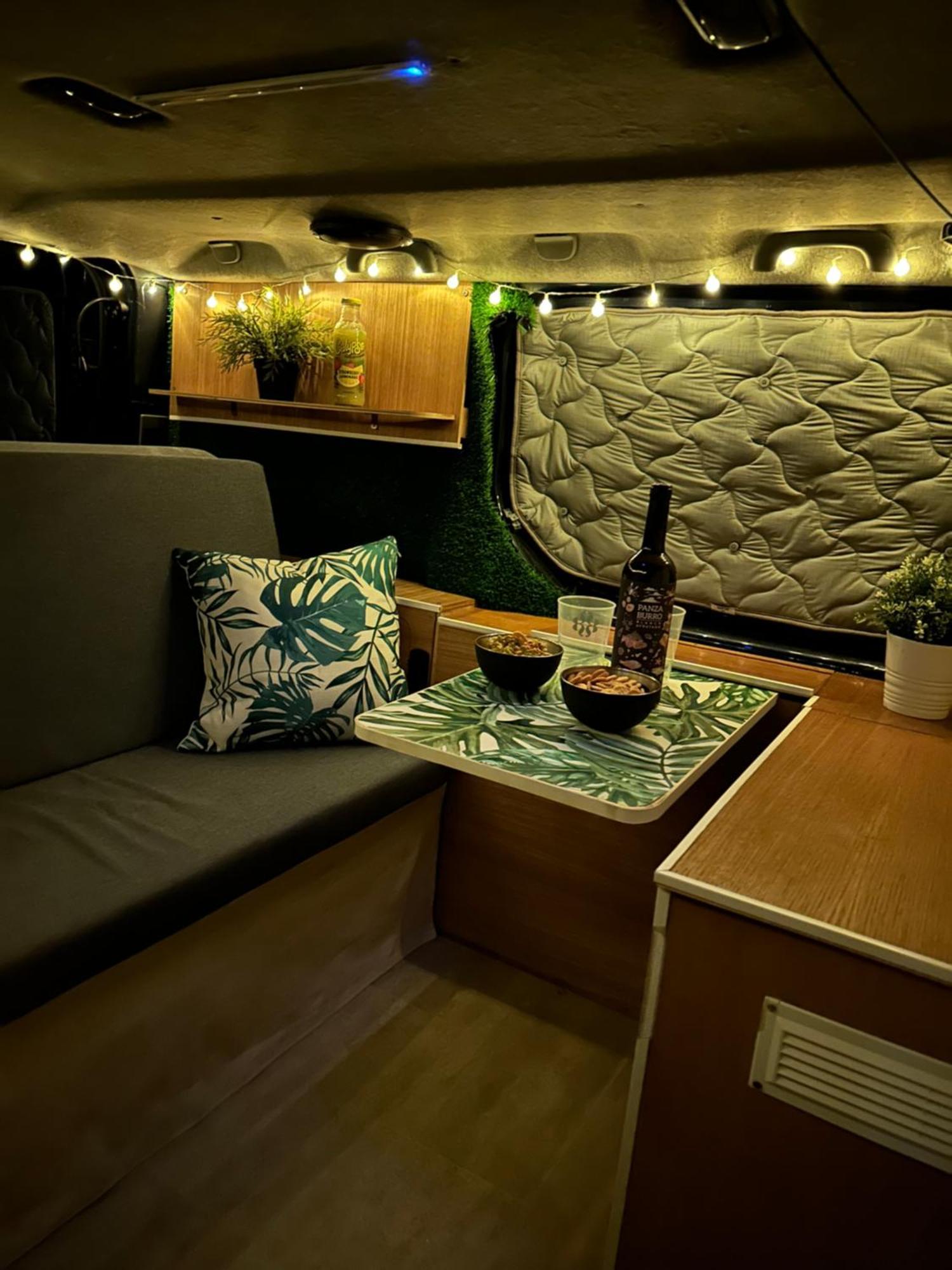 Camper Van The Blue Whale * Los Abrigos