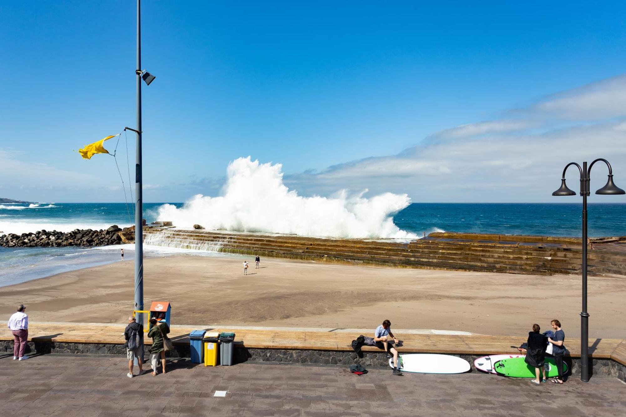 Home2book Ocean View Natural Pool & Apartment Bajamar (La Laguna)