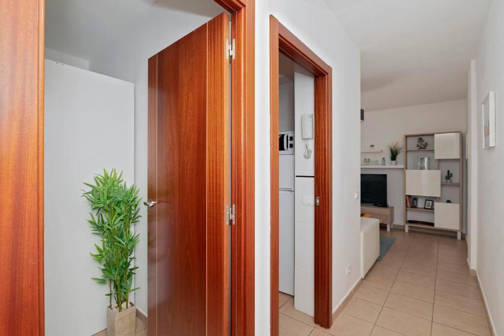 Lovely Spacious In Tenerife San Isidro (Tenerife)