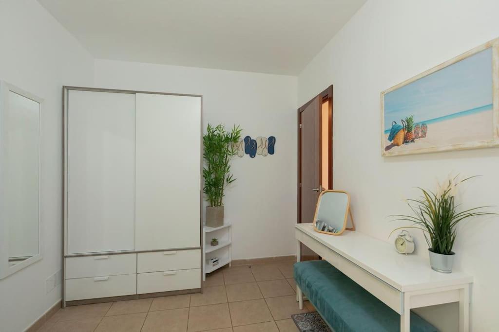 Lovely Spacious In Tenerife Apartment San Isidro (Tenerife)