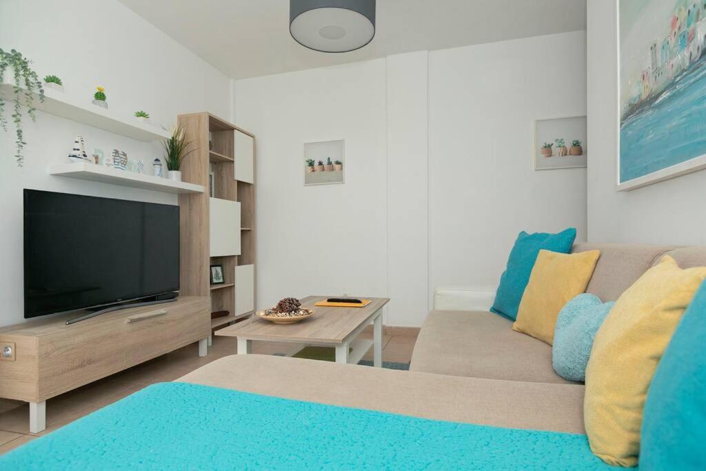 Lovely Spacious In Tenerife Apartment *