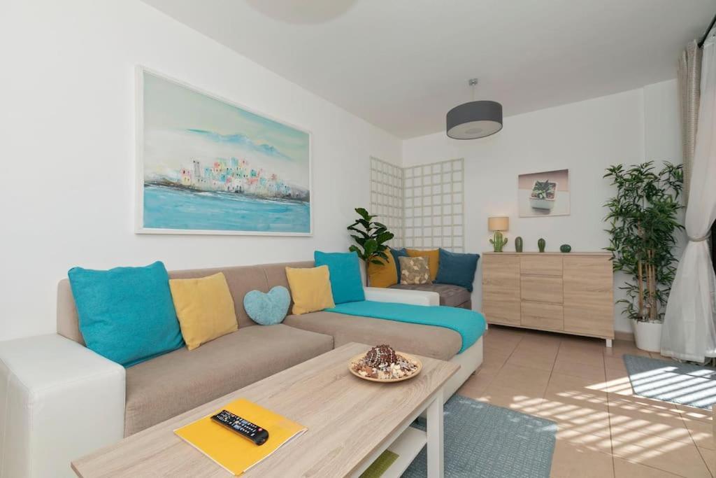Apartment Lovely Spacious In Tenerife San Isidro (Tenerife)