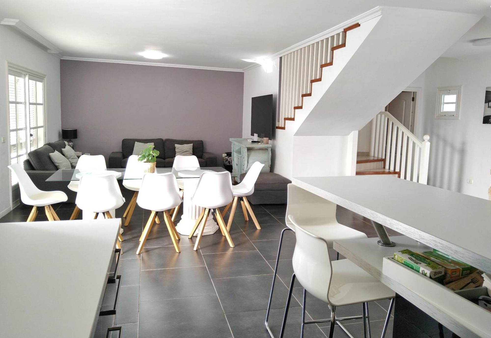 Beautiful - 4 Bedrooms, Heated Pool, Fibre Net, 2 Priv Car Park Places, Tv Channels Costa Adeje (Tenerife)