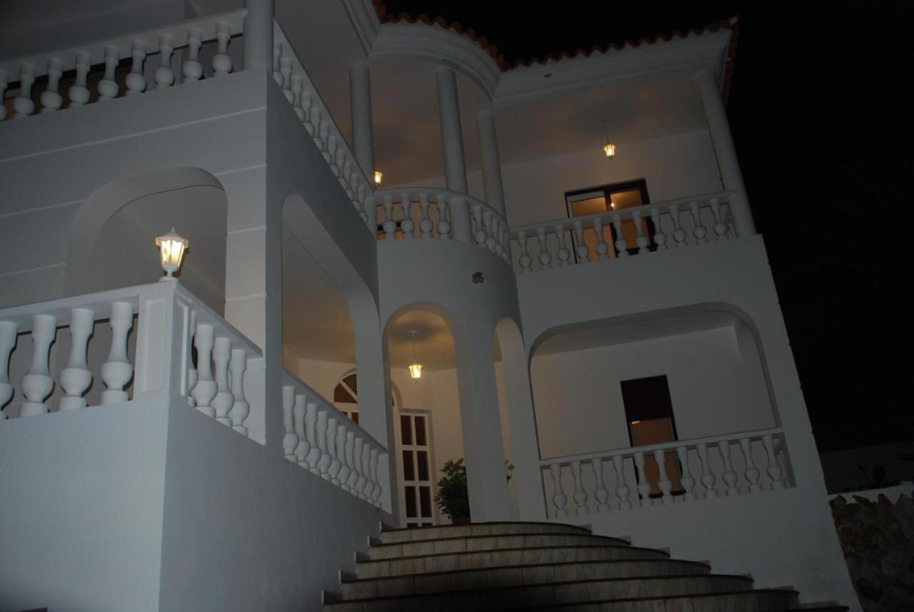 Colonial Hébergement de vacances *