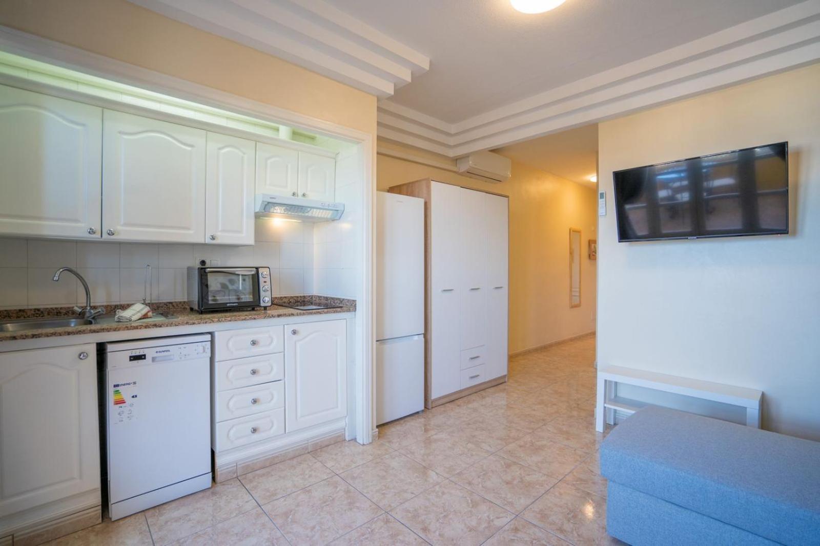 Orlando 85 Complex - *