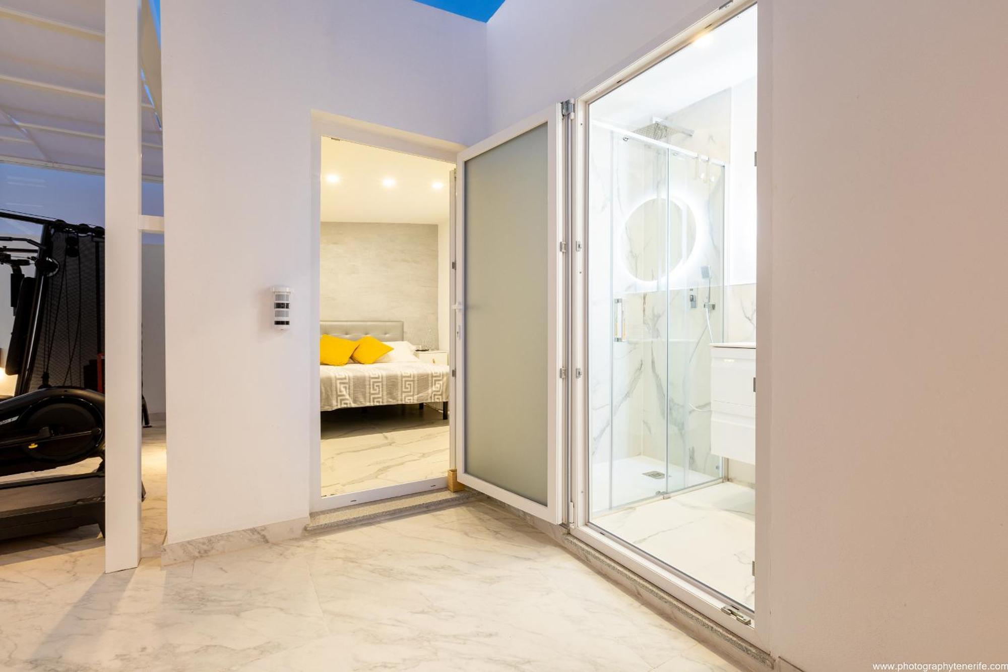 Nicole Wifi, Gym, Heated Pool *