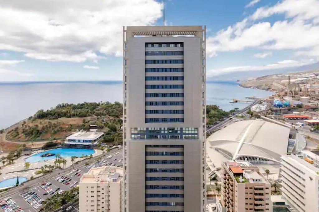 Tower High Suite, Panoramic View Apartment *