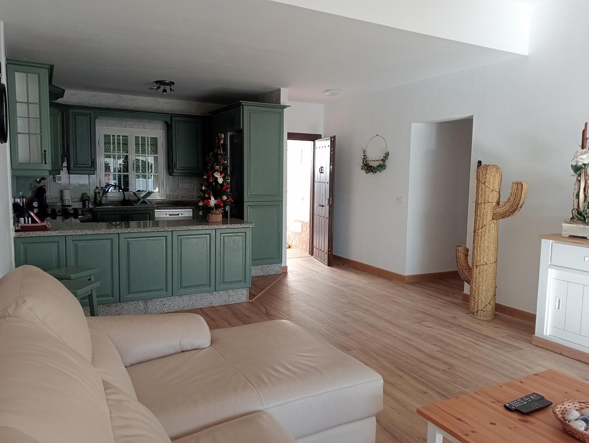Beautiful With Heated Private Pool, Cristianos *