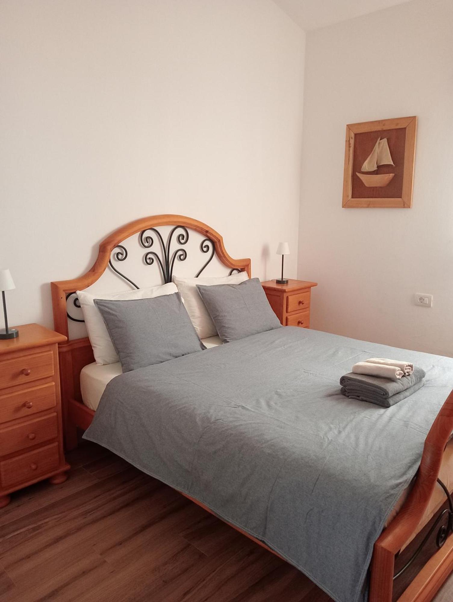 Hébergement de vacances Beautiful With Heated Private Pool, Cristianos