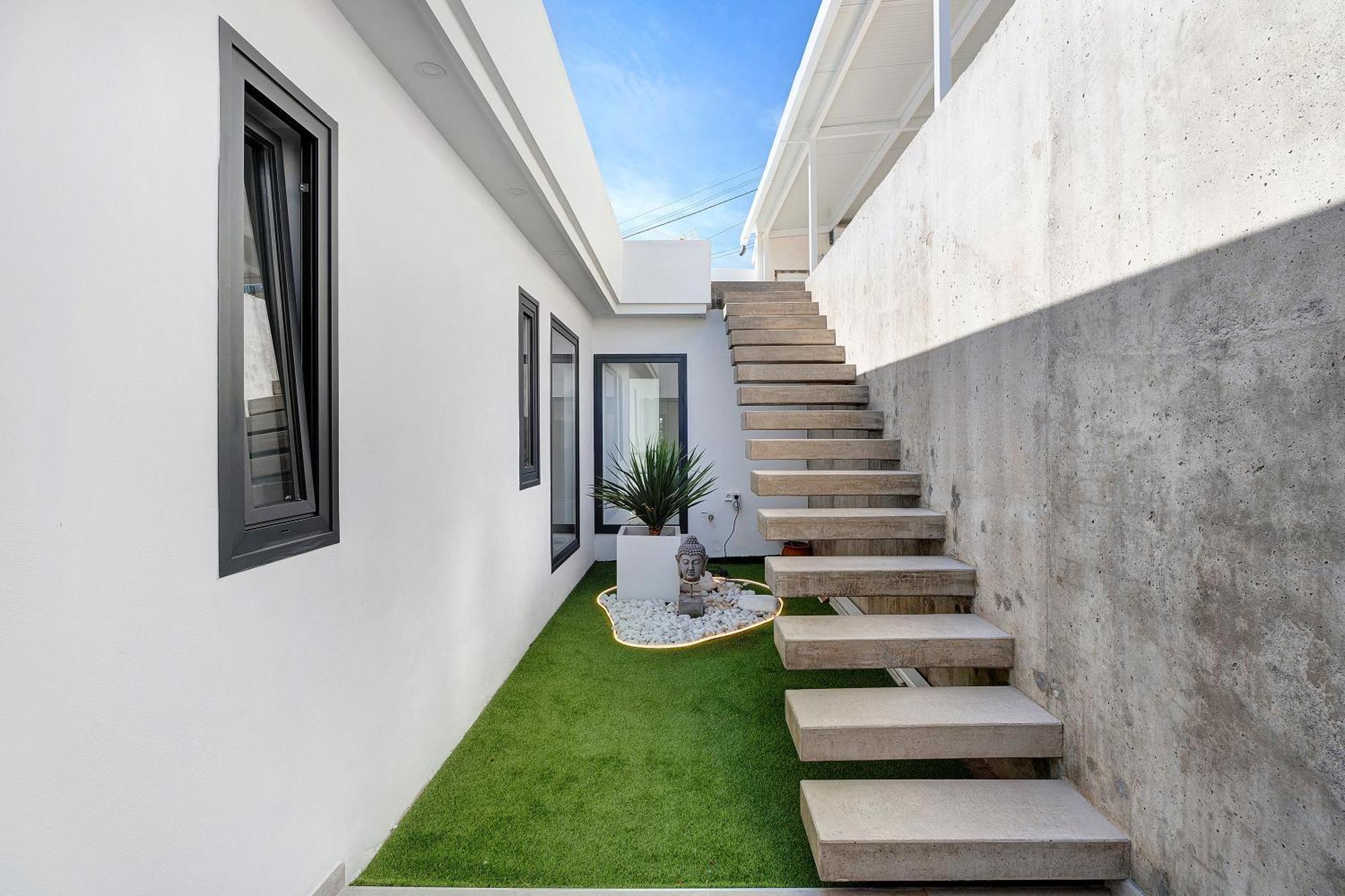 Alba House *