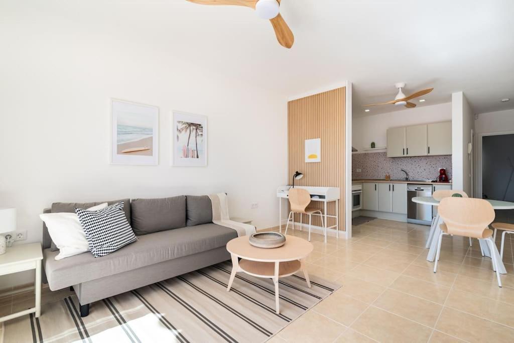 Miratlantico, Aguilas Del Teide. Apartment *