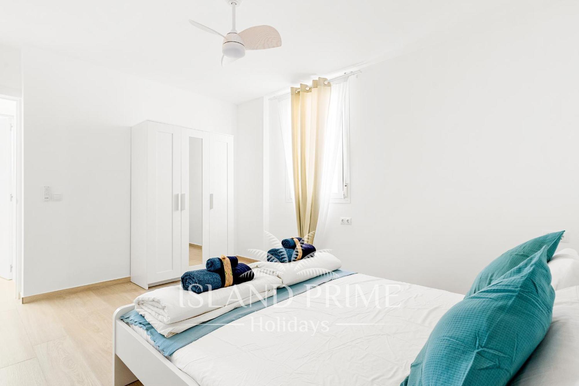 3x Bedroom House 100m From Ocean Ebv10 *