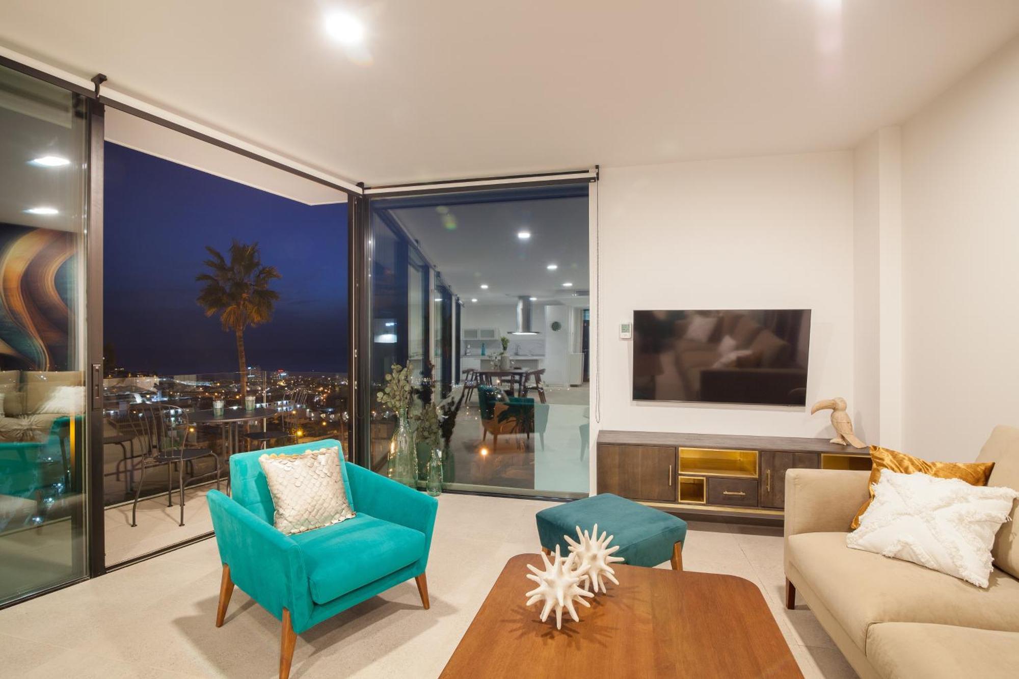 200m² New D With Private, Heated Pool And Amazing Ocean View. Villa Costa Adeje (Tenerife)
