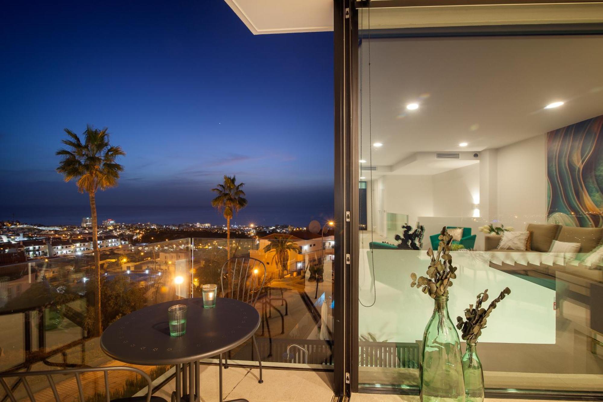 200m² New D With Private, Heated Pool And Amazing Ocean View. Villa Costa Adeje (Tenerife)