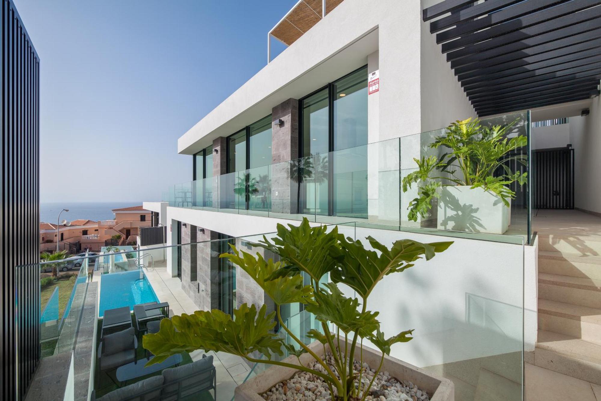 200m² New D With Private, Heated Pool And Amazing Ocean View. Villa *