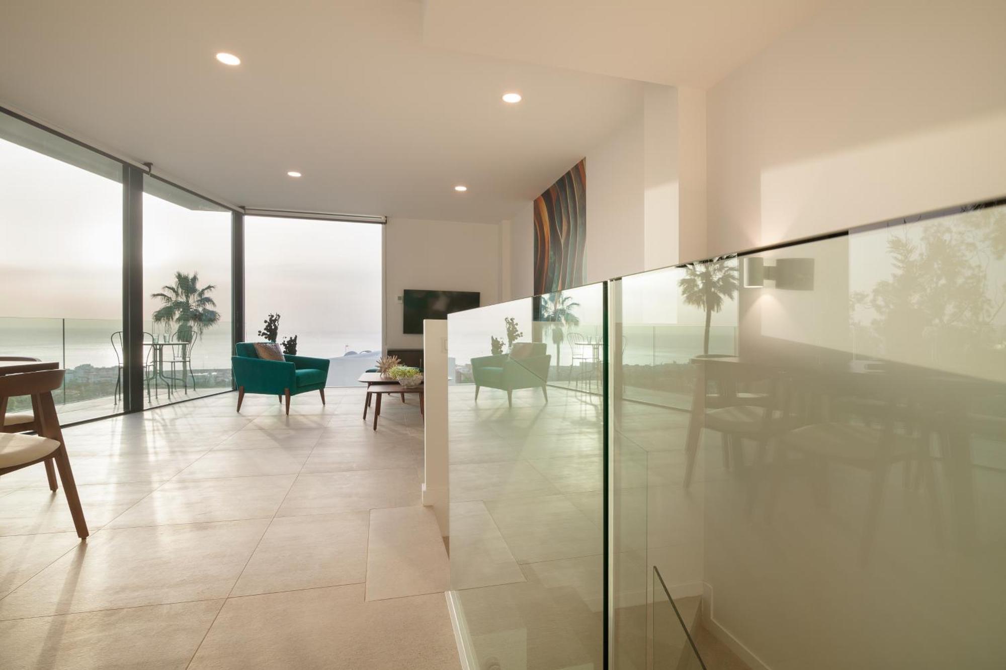 200m² New D With Private, Heated Pool And Amazing Ocean View.