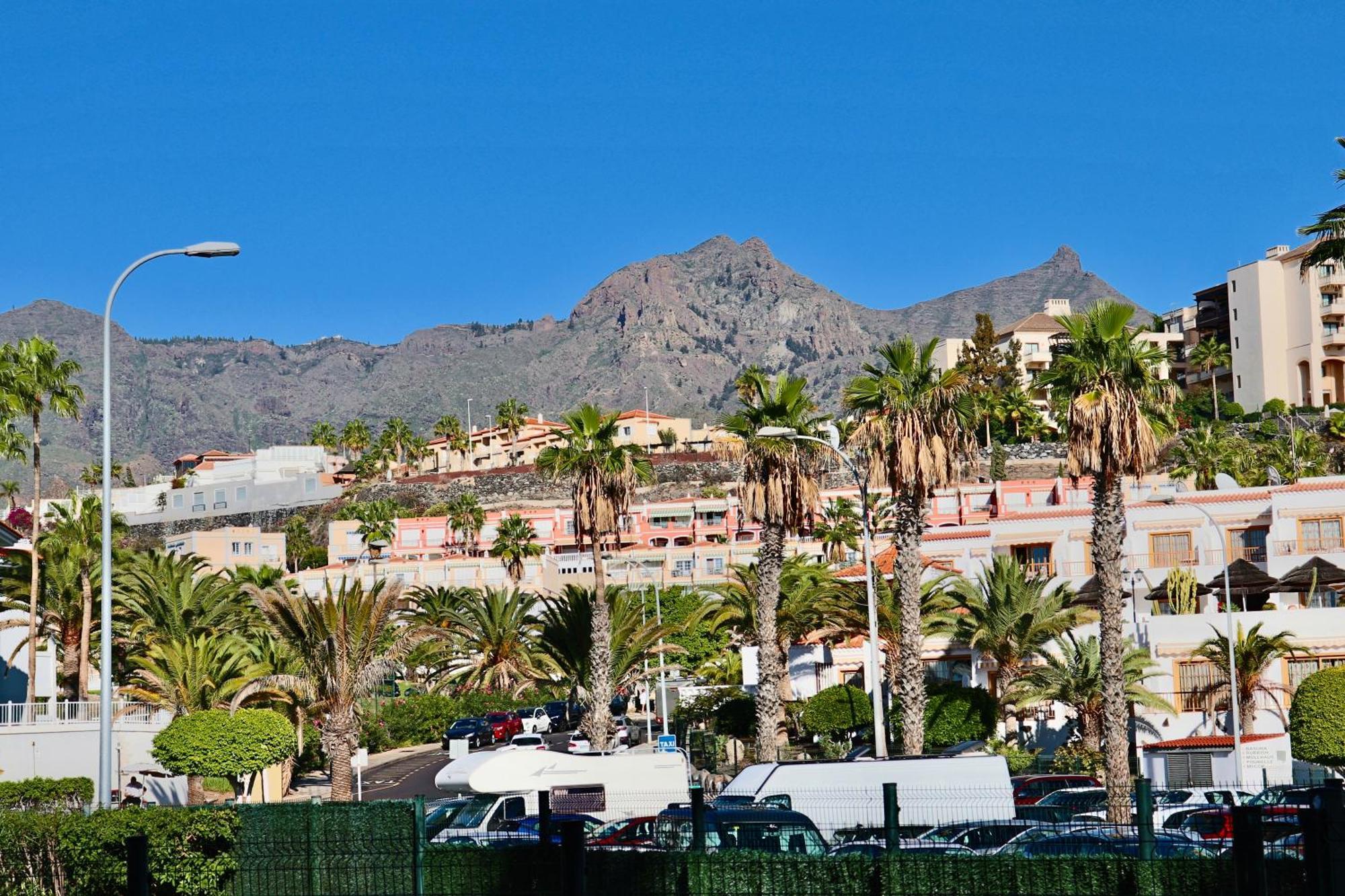 Duque Beachfront Elite * Costa Adeje (Tenerife)