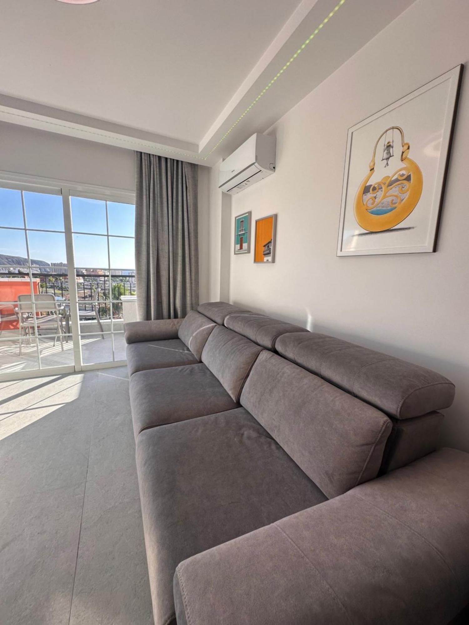 Apartamento Sunset 3 & Heated Pool Los Cristianos (Tenerife)