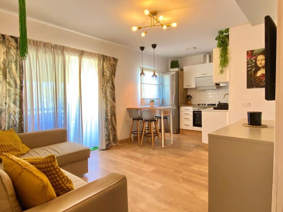 Cozy Urban Escape 1br Near Tenerife South Airport Appartement