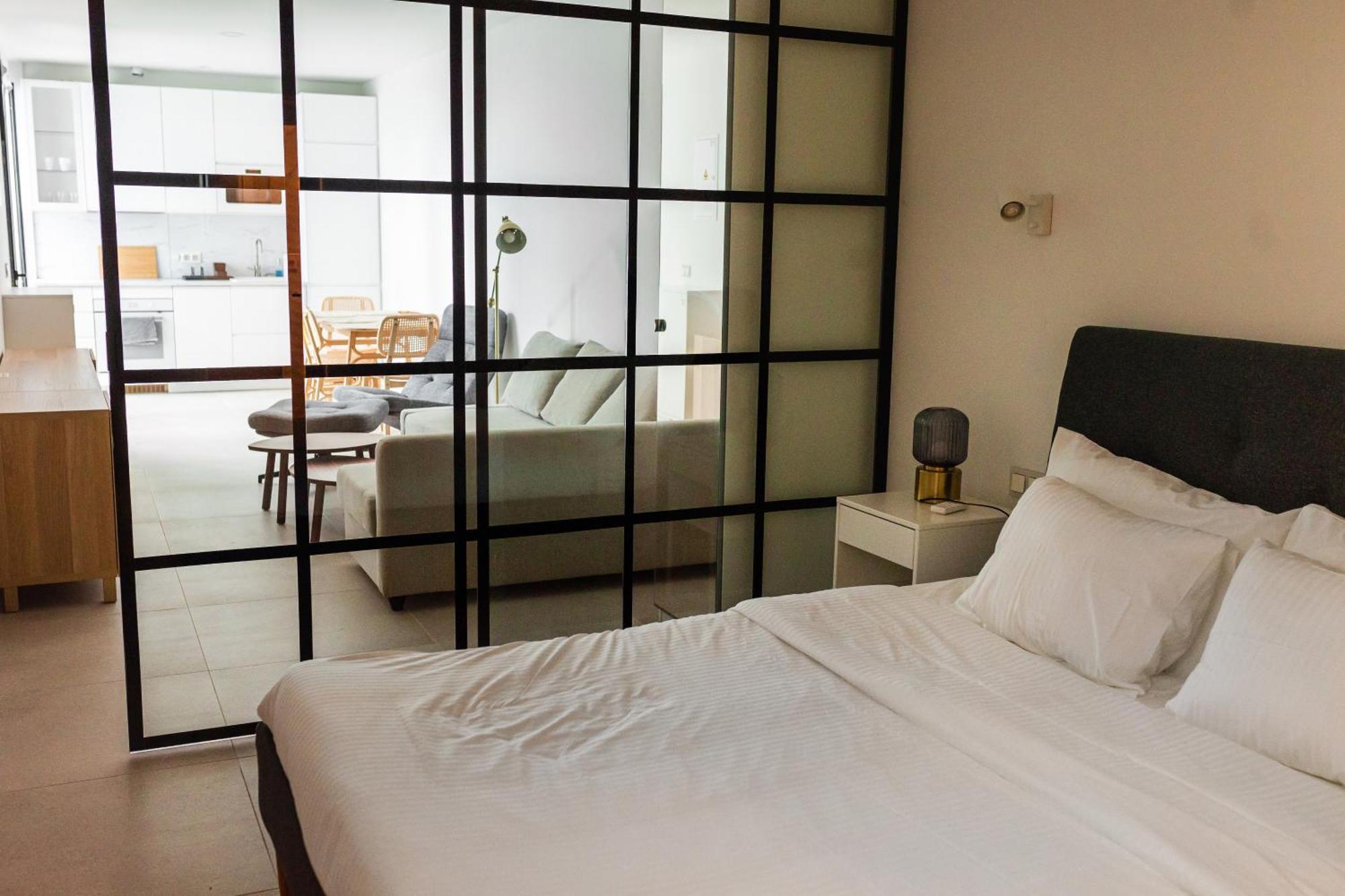 200m² New D With Private, Heated Pool And Amazing Ocean View.