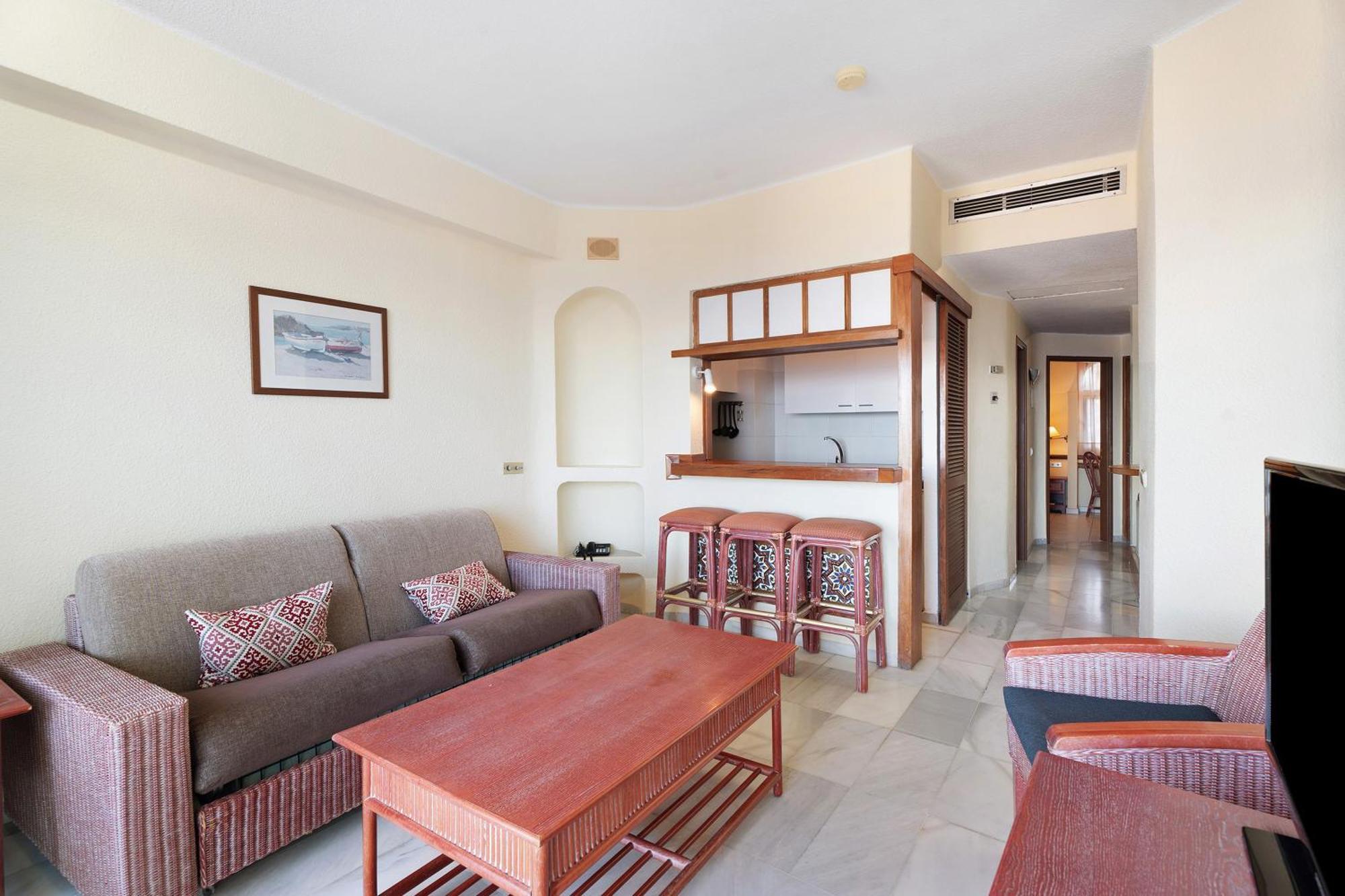 Apartment Over The Ocean 313 *