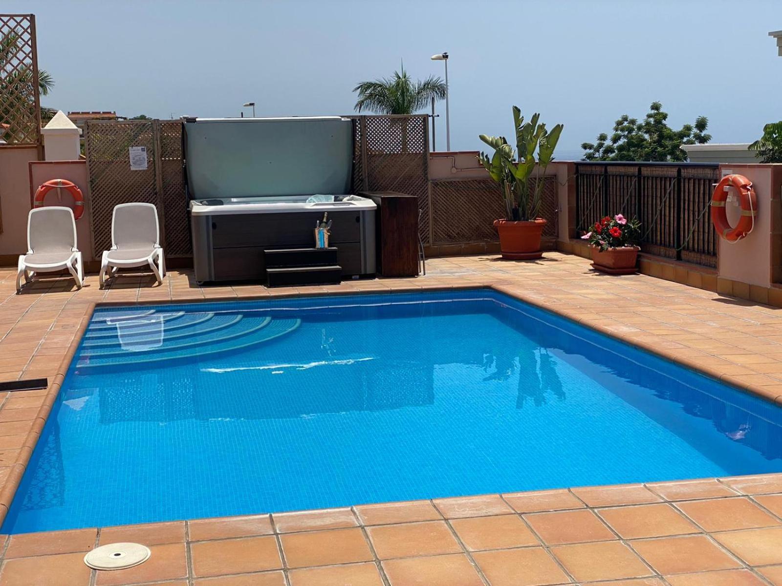 Self Catering Luxury In The Beautiful Area Of Puerto Santiago Tenerife With 5 Bedrooms 2 Sofabeds For Up To 10 Guests Private Swimming Pool And Many Other Activities To Entertain The Family Secure Parking For 2 Cars And Disabled Access Througho Villa *