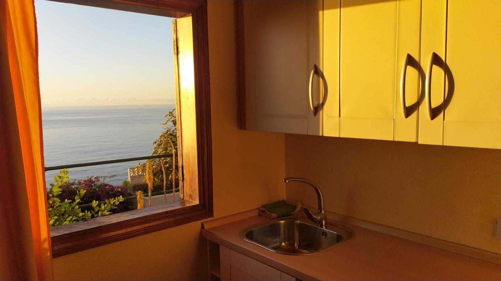 Willkommen Im Paradies - Welcome In Paradise - Bienvenidos Al Paraiso Séjour chez l'habitant