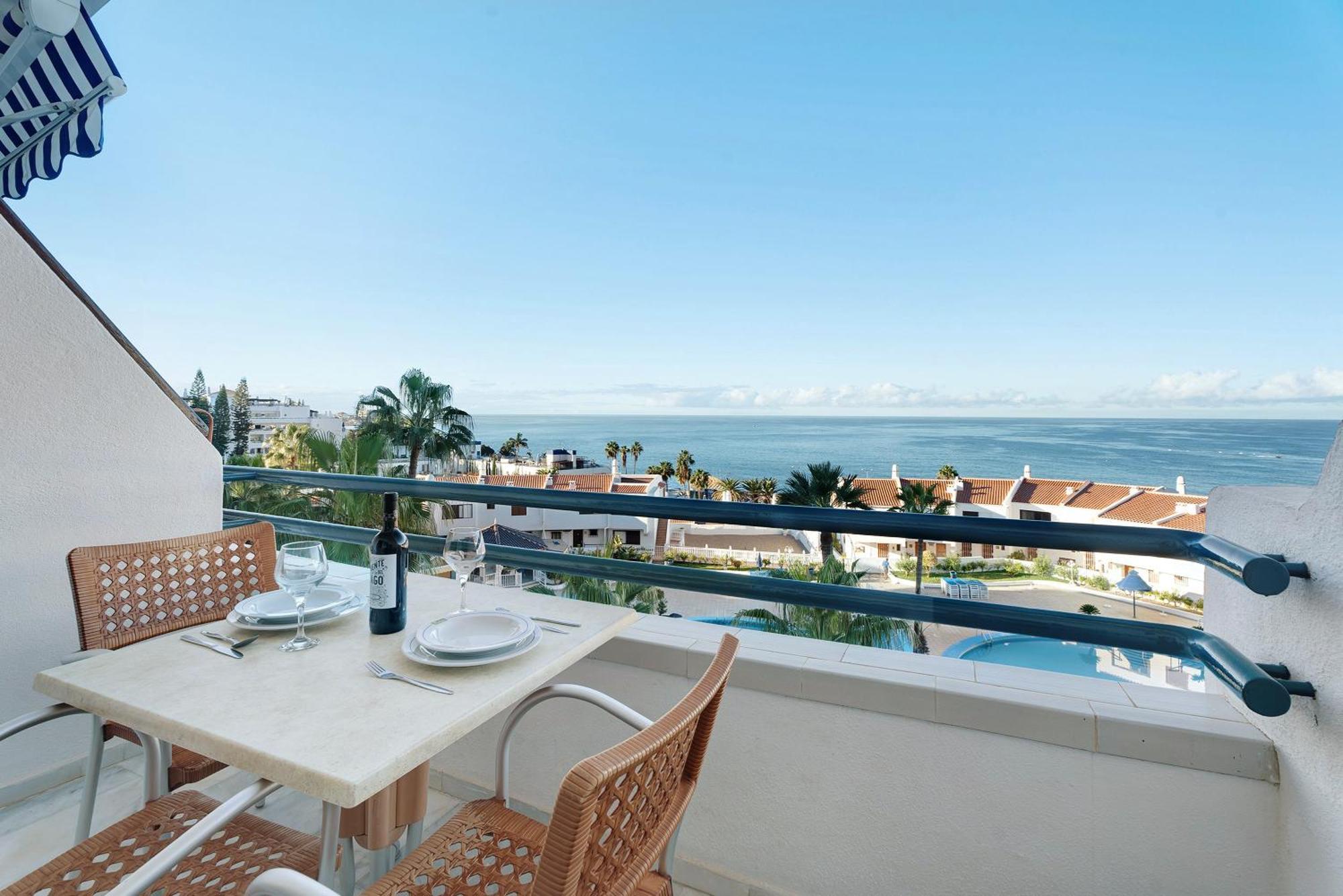 Apartment Over The Ocean
