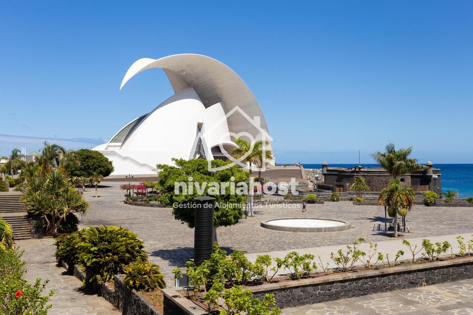 The Mint Santa Cruz, By Nivariahost * Santa Cruz de Tenerife