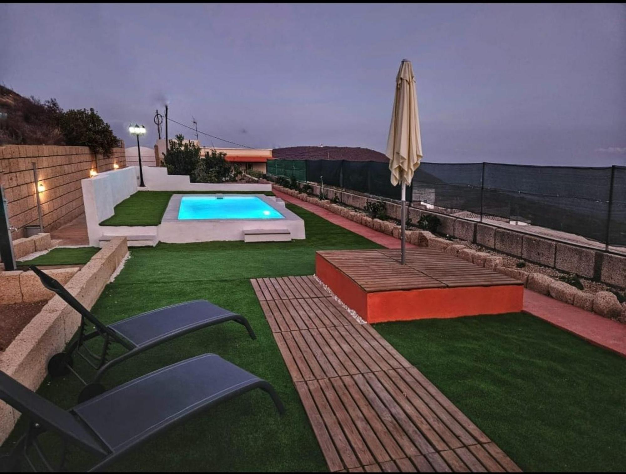 Lucrecia Villa *