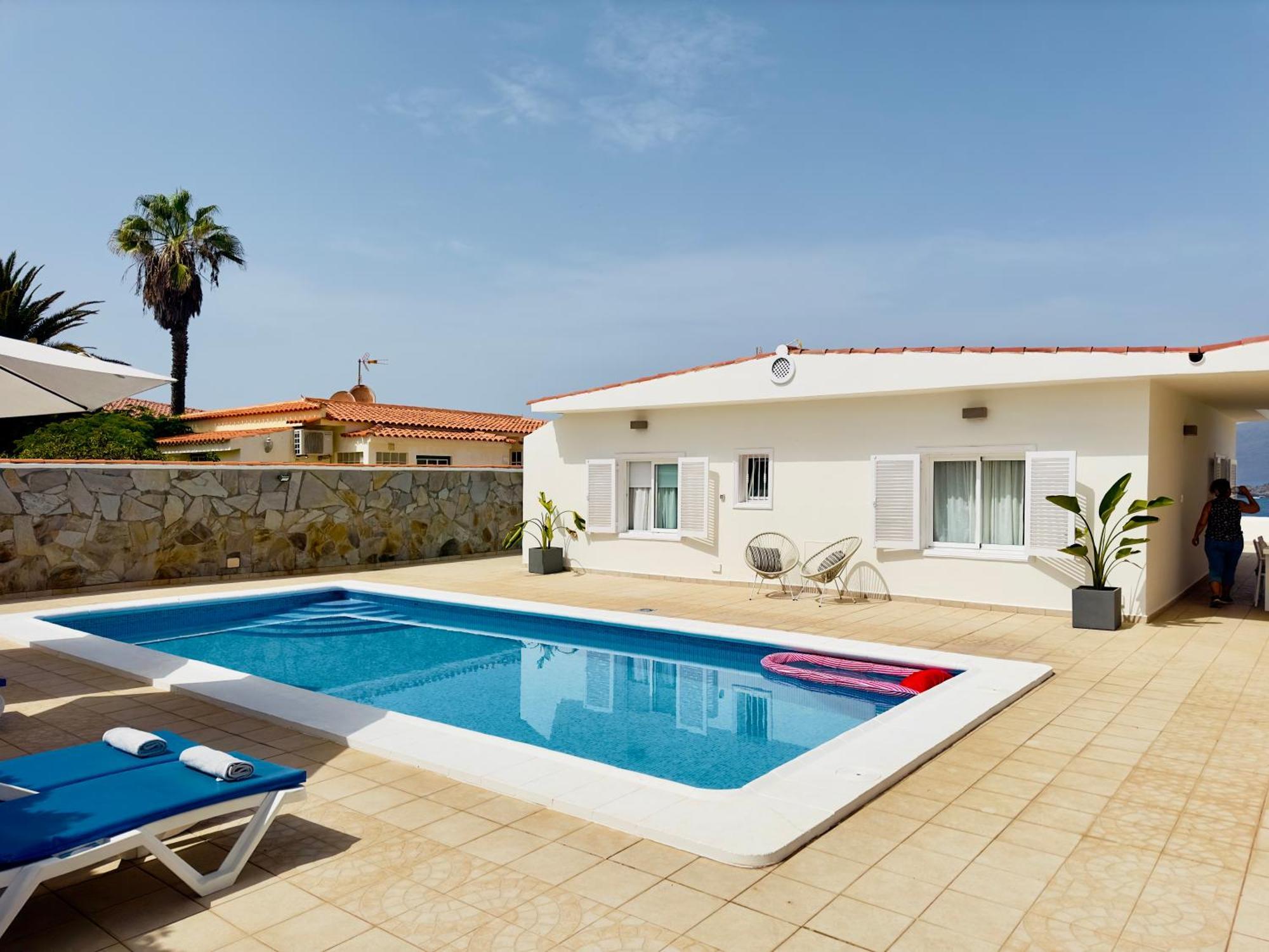 Beachfront And Pool Villa Puerto de Santiago (Tenerife)