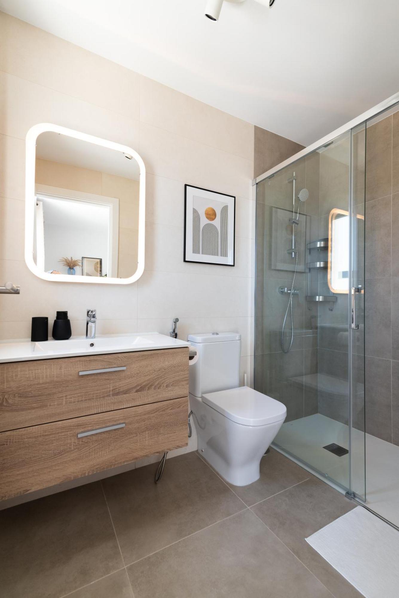 White Medano Apartment. New With Fast Wifi * El Medano (Tenerife)