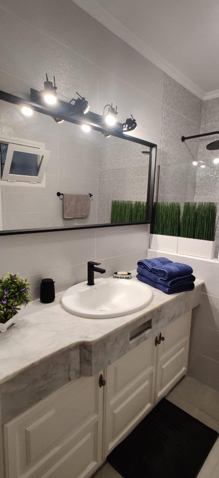 Apartamento Luminous In Quiet Area *