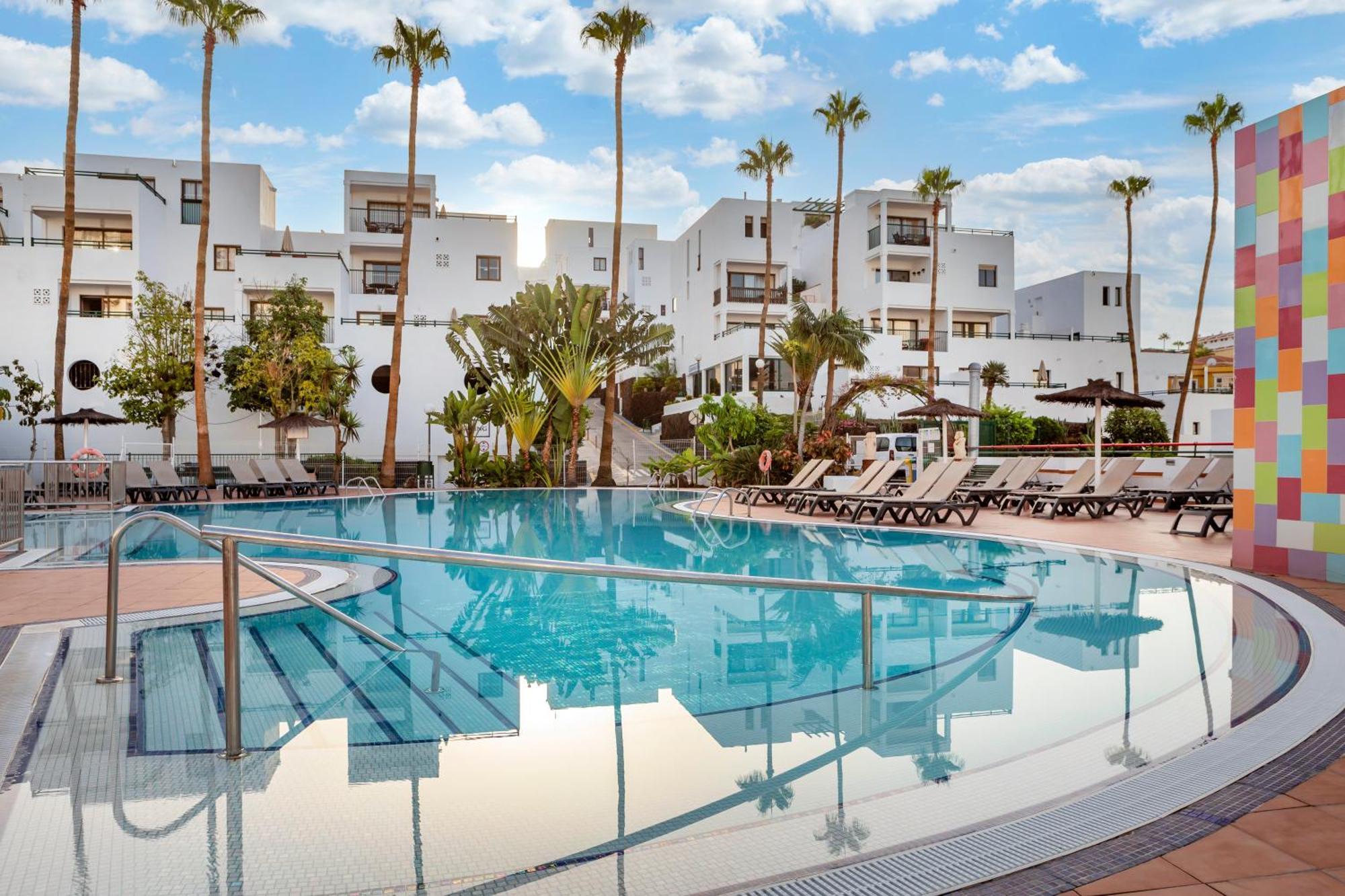 Aparthotel Sunset Bay Club 3*