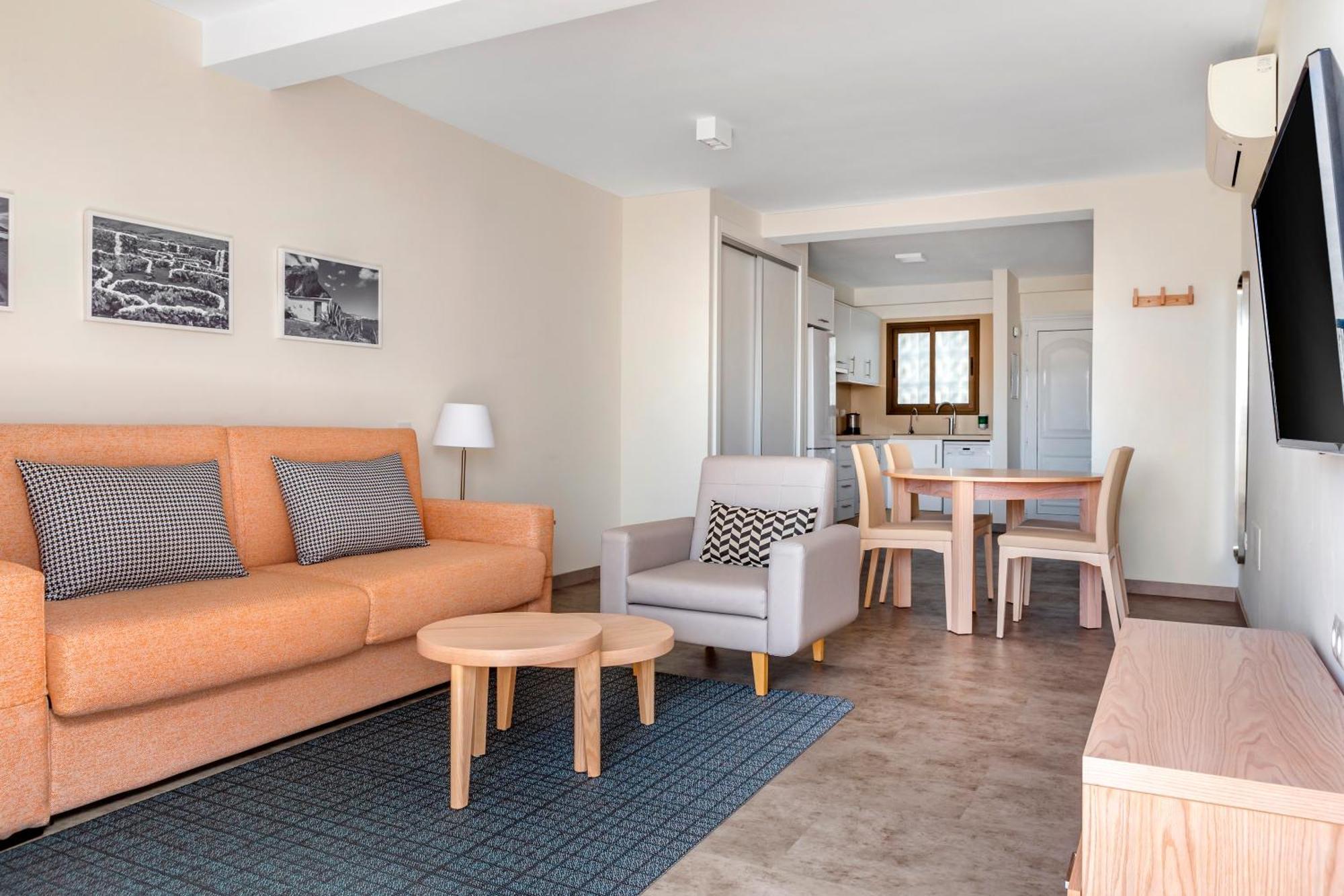 Sunset Bay Club Aparthotel