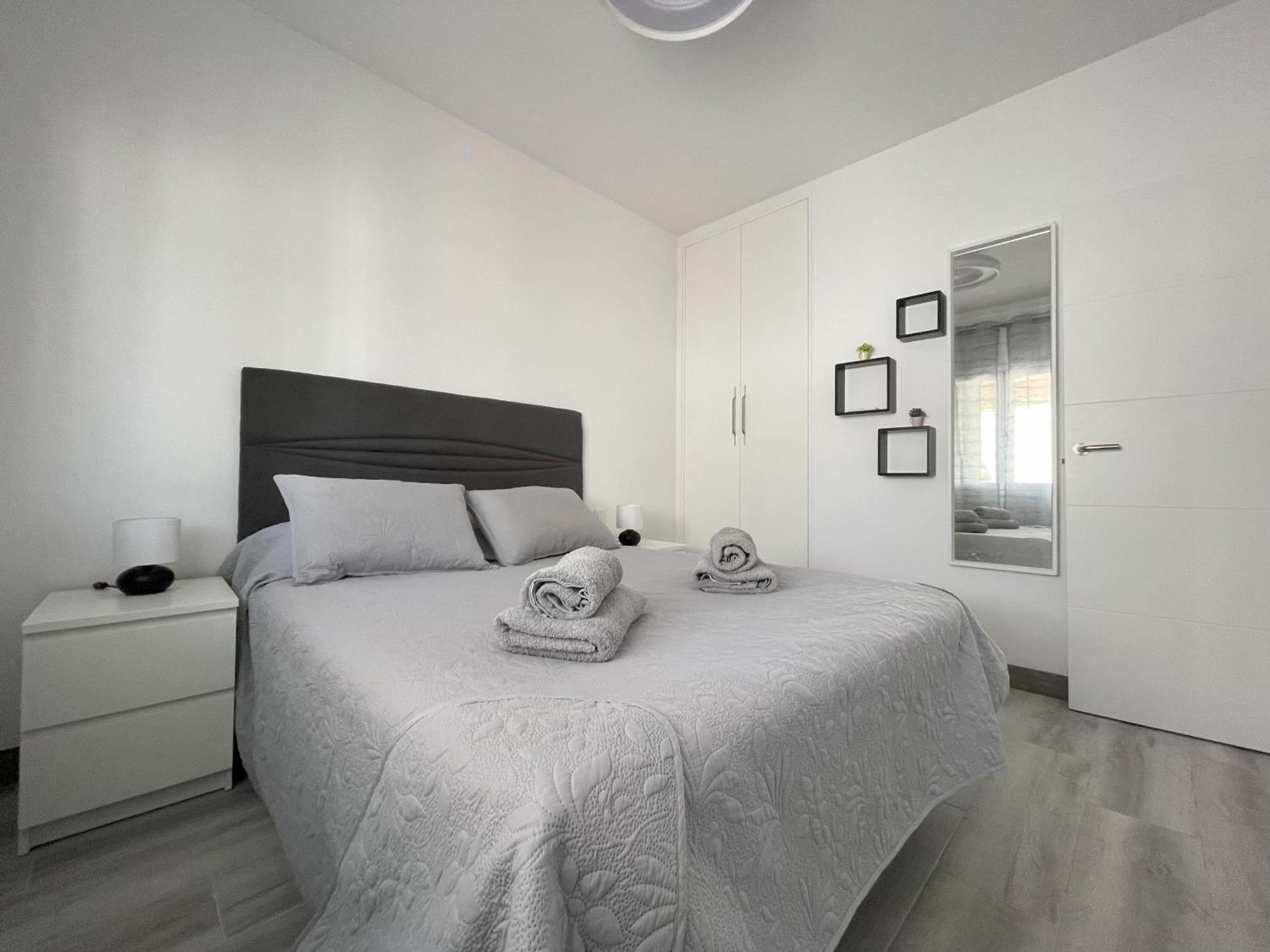 Apartment Newly Renovated With 2 Terrace, 2 Bedroom, 5min *