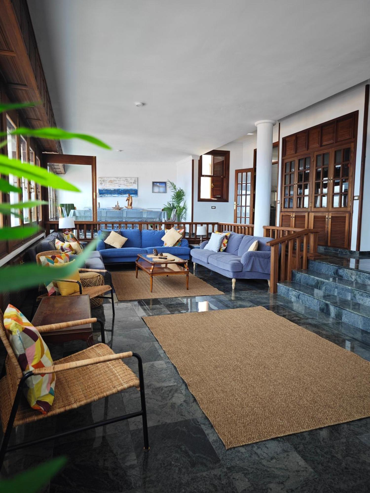 Villa Gonzalez Sea Views * Radazul