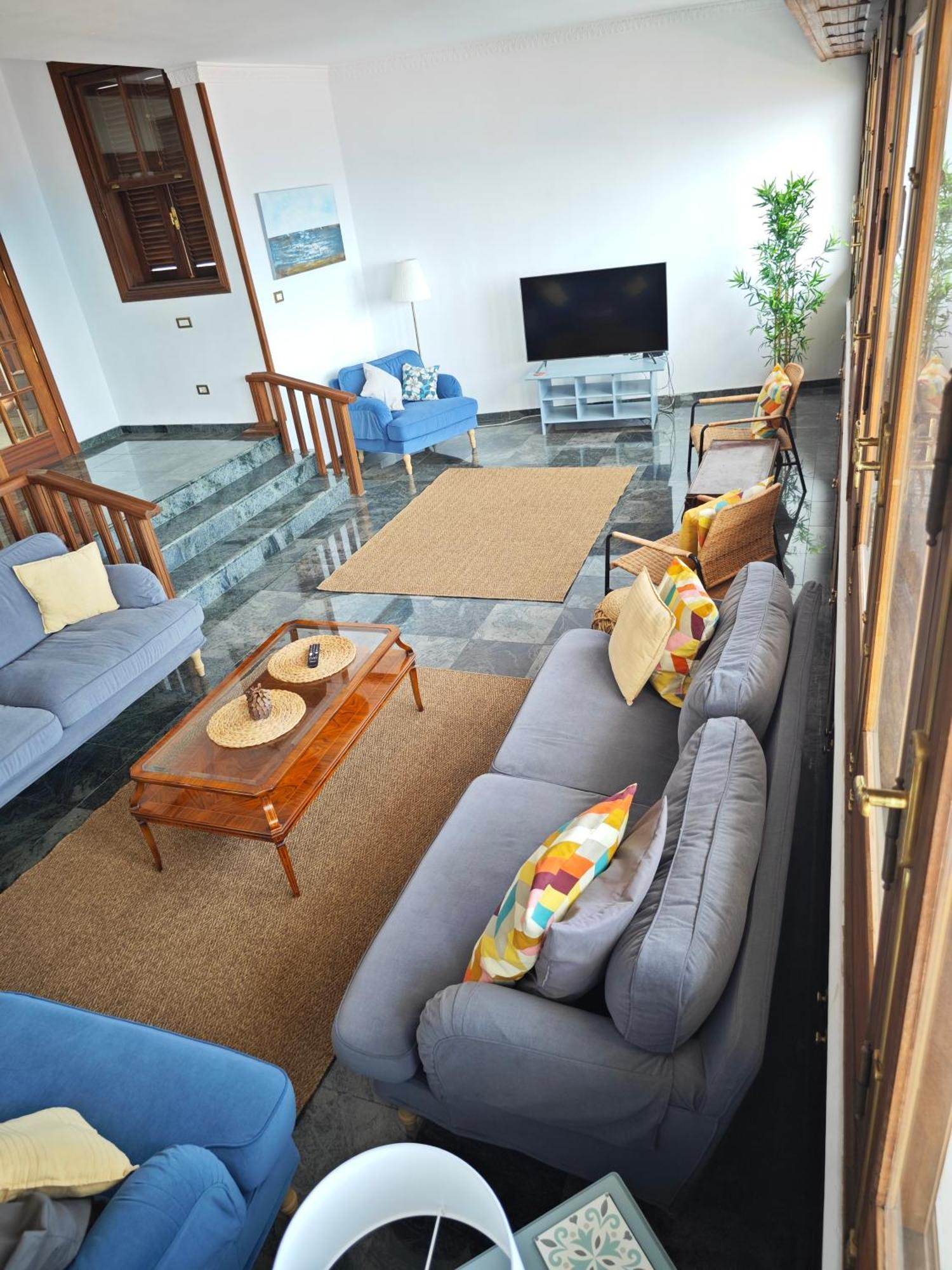 Villa Gonzalez Sea Views Radazul