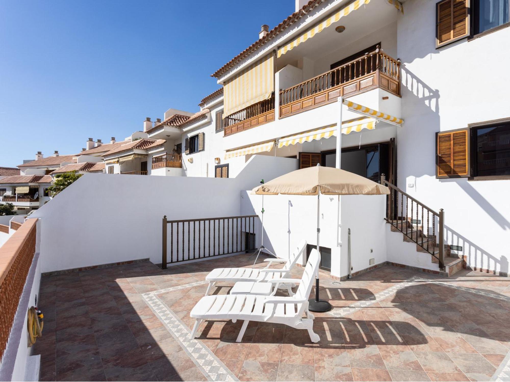 Live Cardon Las Americas Con Piscina Y Terraza