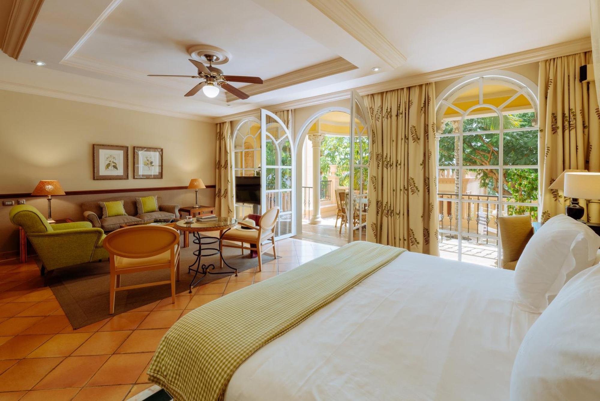 Hotel Bahia Del Duque