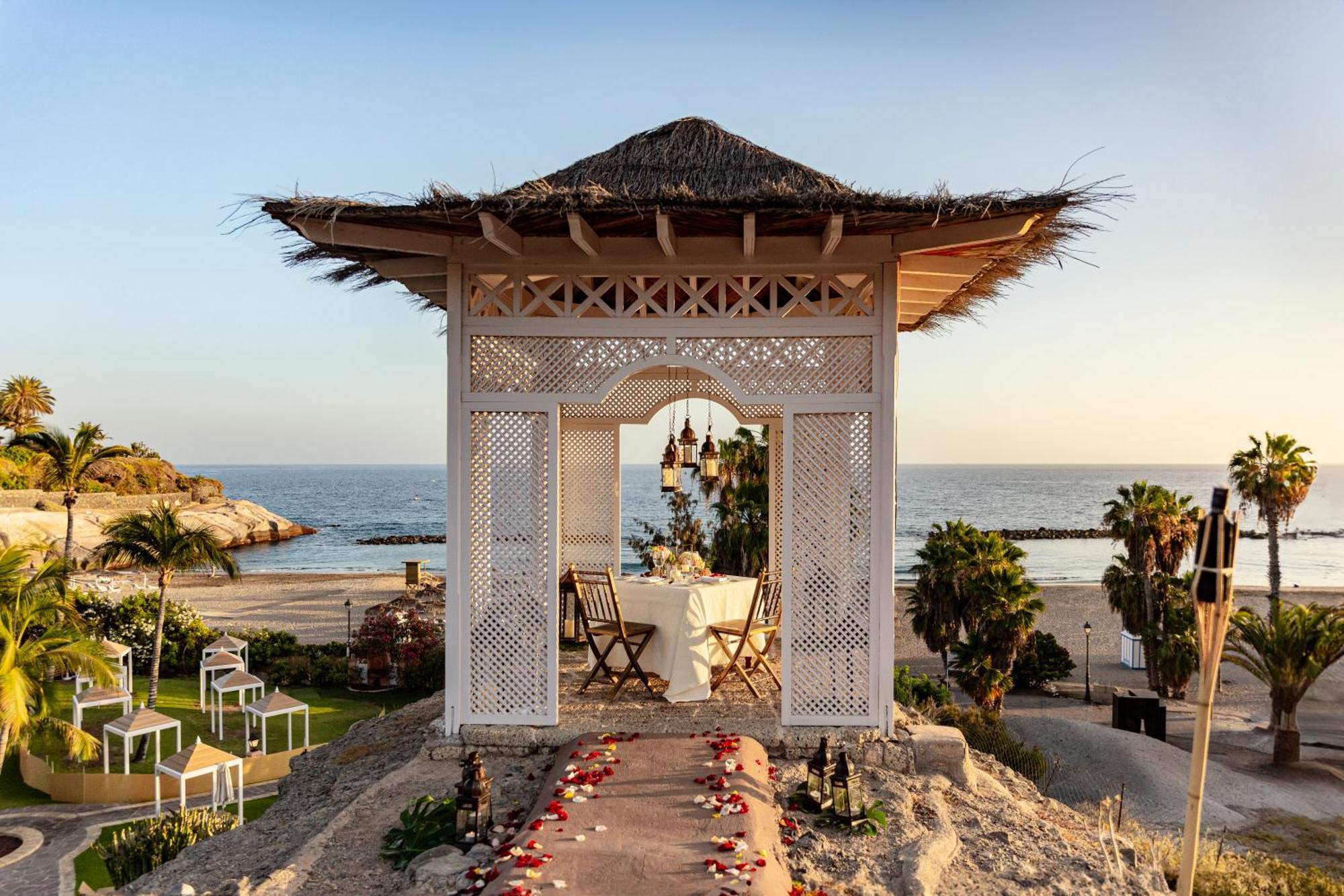 Hotel Bahia Del Duque 5*