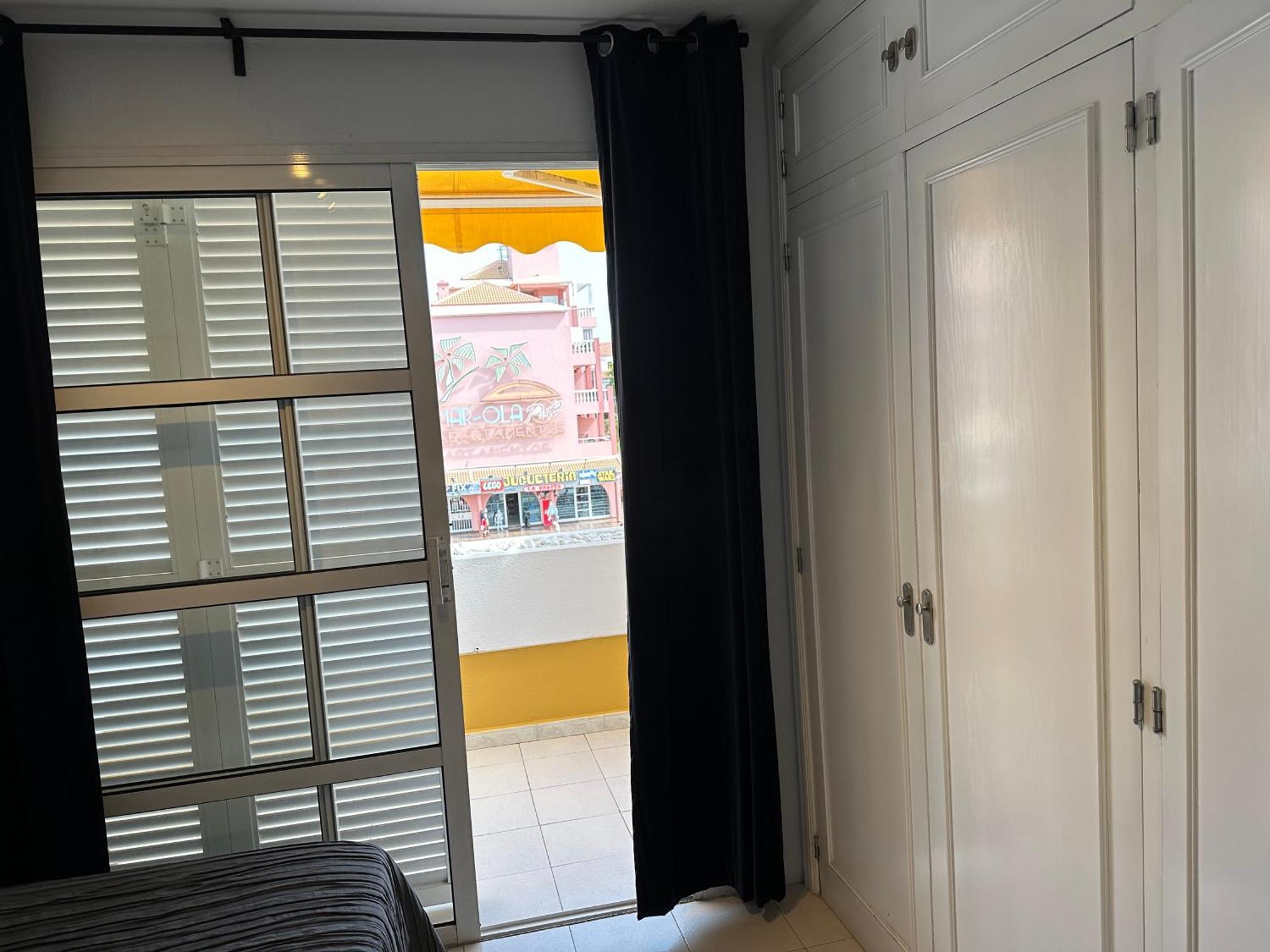 4-room House Americas, Vistas *