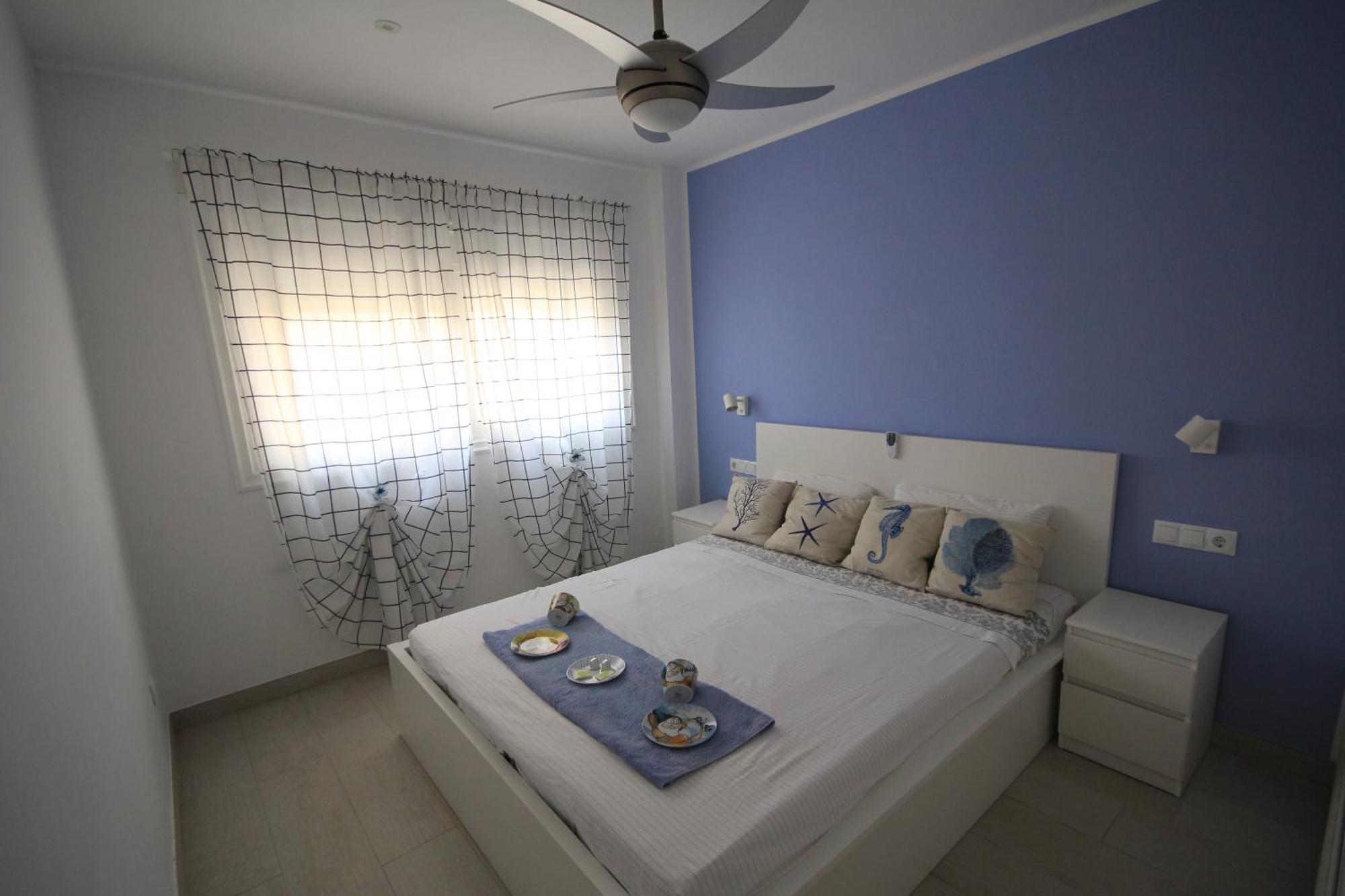 Cristianos - 2 Bedrooms - Flayla-c